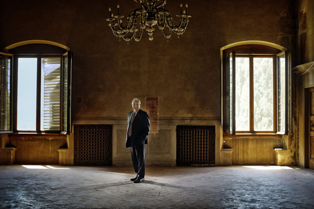 Josep Borrel en Florencia pra Vanity Fair.